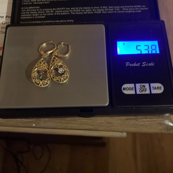 14k Filigree Dancing Diamond earrings Leverbacks - Picture 2 of 5